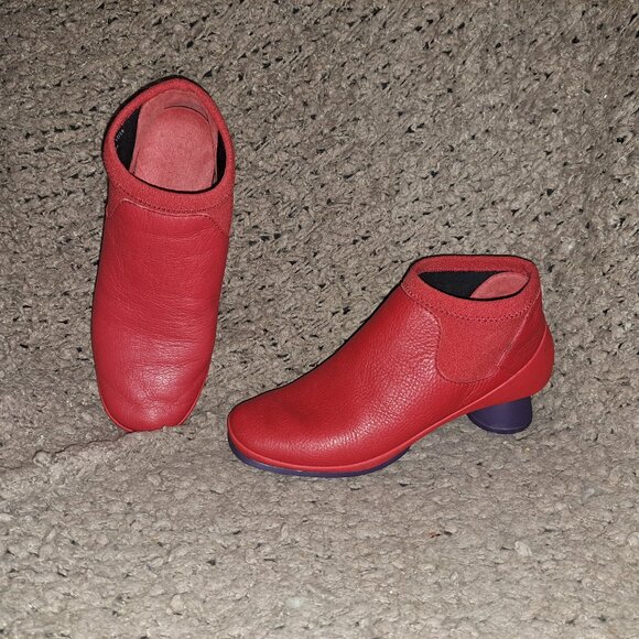 CAMPER-ANKLE BOOT-Alright-Red Leather/Suede-Purple Rubber Round Heel-Sz 37-NM - Picture 1 of 8